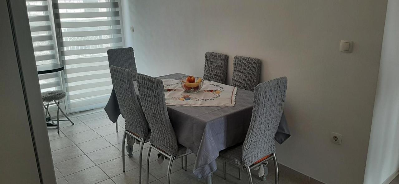Apartment Biskupovic Dugi Rat Dış mekan fotoğraf