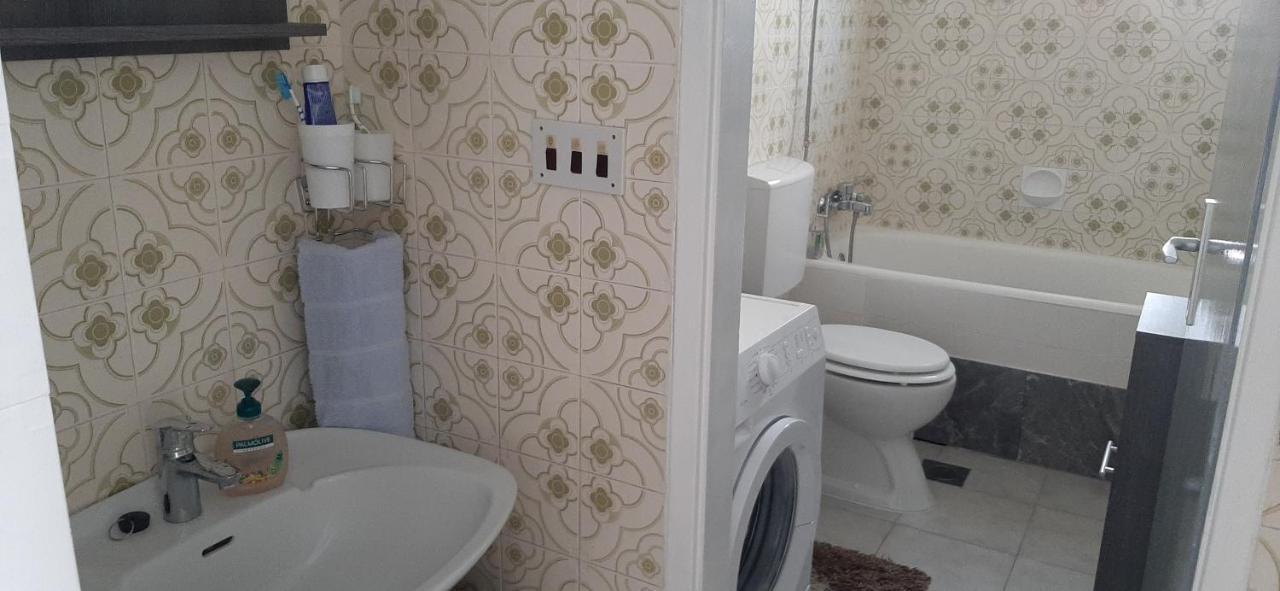 Apartment Biskupovic Dugi Rat Dış mekan fotoğraf