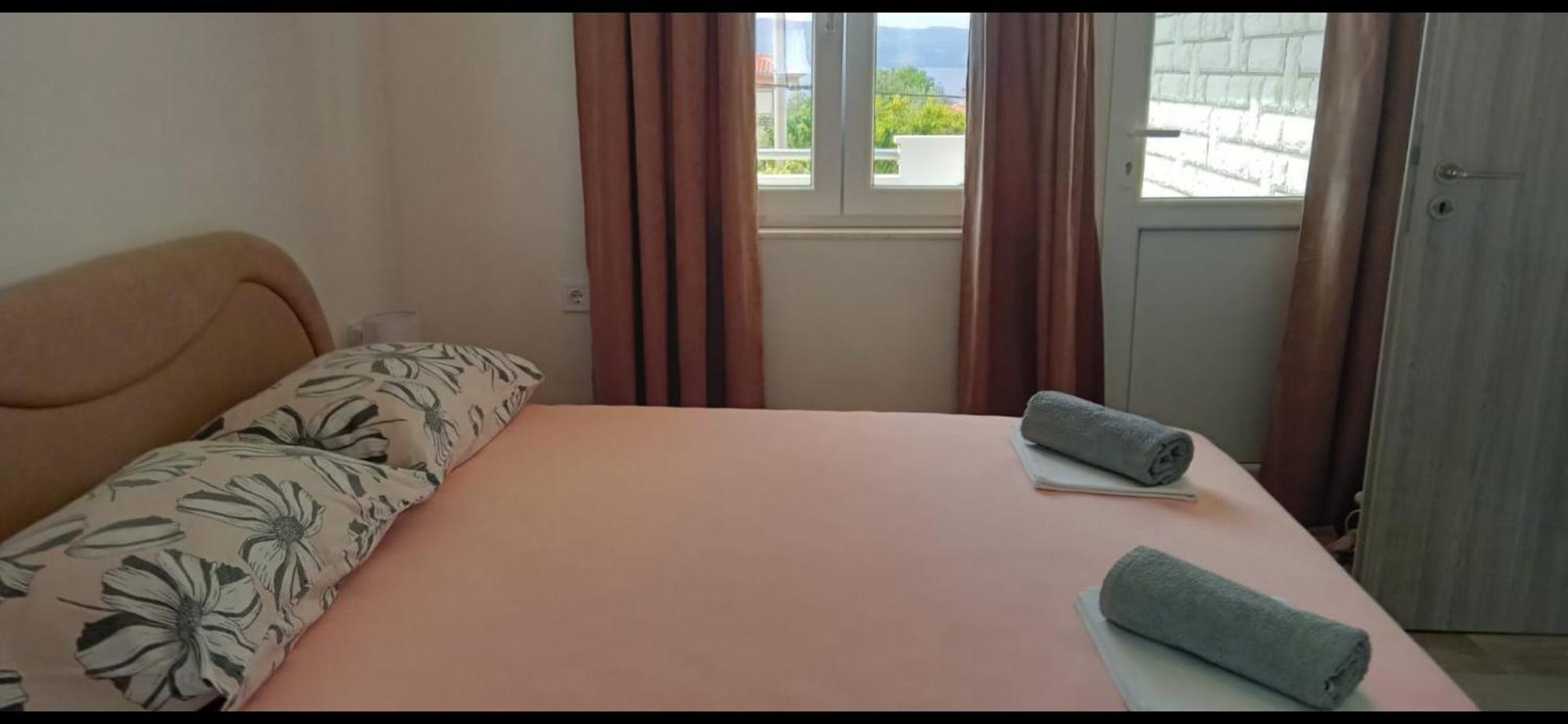 Apartment Biskupovic Dugi Rat Dış mekan fotoğraf